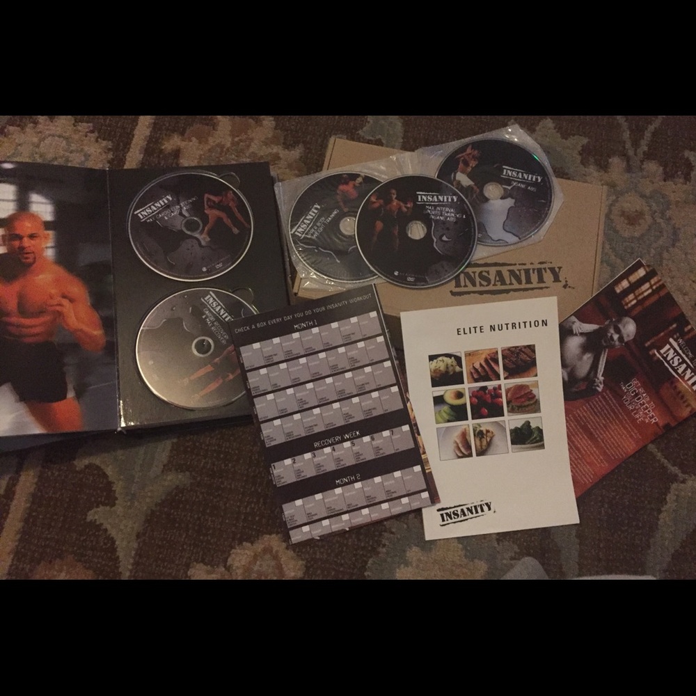 Insanity workout Excellent Condition used 4 times